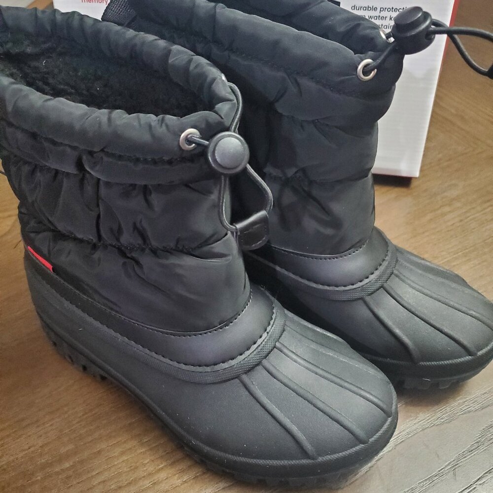 Chooka black snow boots Women's size 7 New